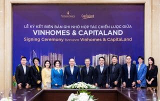 Lễ ký kết hợp tác chiến lược giữa Vinhomes và CapitaLand, đánh dấu bước phát triển dự án The Fullton CapitaLand tại Việt Nam.